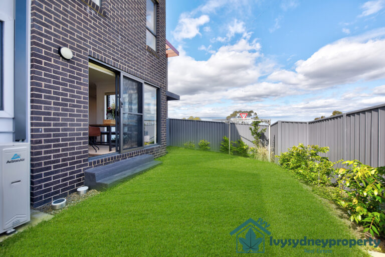 (WEB)271 Driftway Dr Pemulwuy_View9