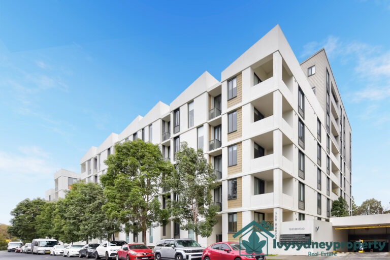 (WEB)708.70 River Road Ermington_View1