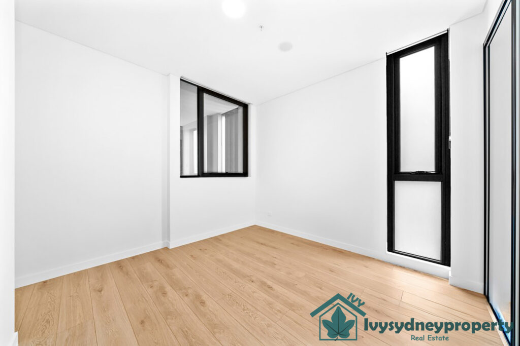 10072208_21297155_8_1708393895_original